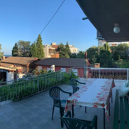 във артемида * Varna