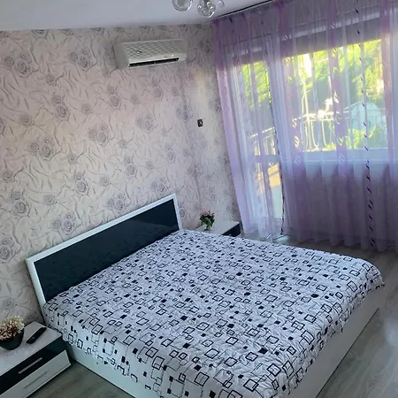 във артемида Apartment