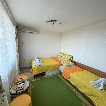 Apartment във артемида Varna