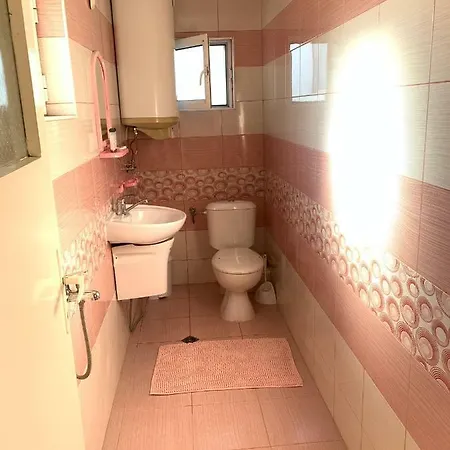 във артемида Apartment